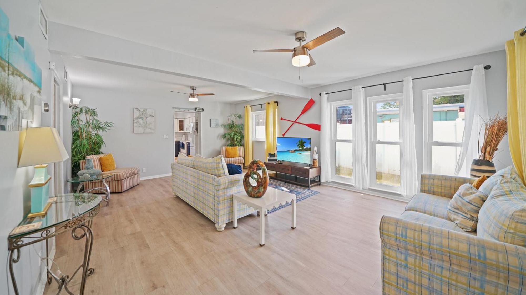 Jacksonville Beach Home - Walk To Beach, Bars & Restaurants - Pet Friendly المظهر الخارجي الصورة